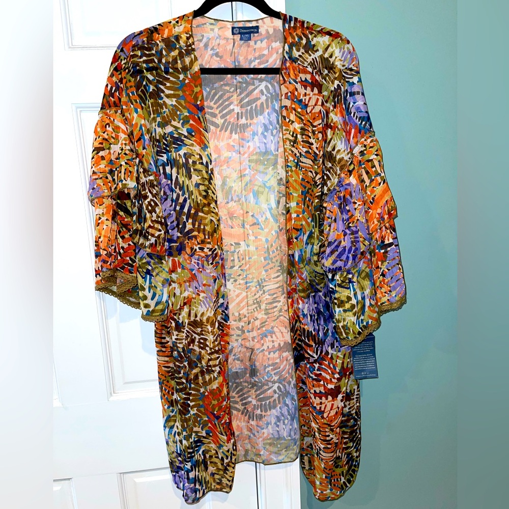 NWT Democracy Printed Kimono 3/4” flutter sleeves size L/XL